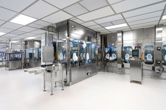 Während „OmniAI Vision“ den Prozess von außen mithilfe von Kameras überwacht, beobachtet „OptiLAIN“ den Prozess von innen über die übrigen Sensoren.(Bild:  Steriline)