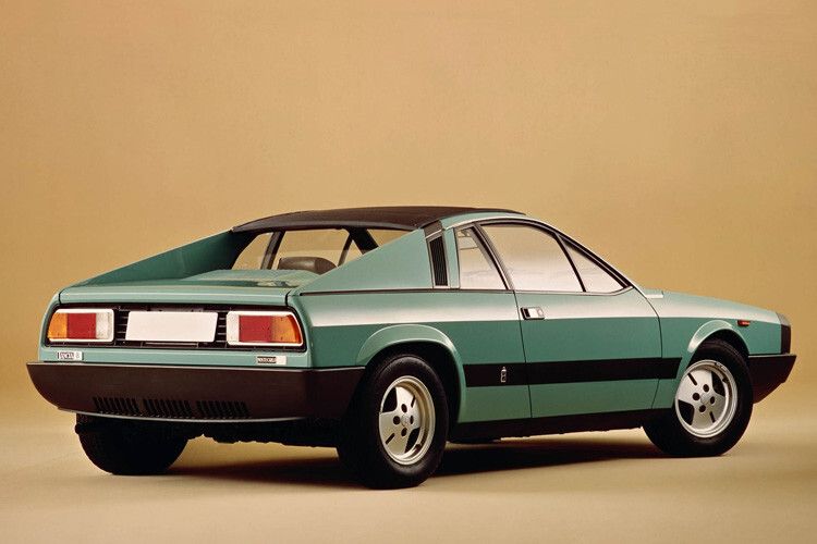 .... ein spektakulär gezeichneter Mittelmotor-Sportwagen. (Foto: Lancia)
