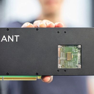Generative KI und Recurrent Networks laufen auf den Photonik-Prozessoren der zweiten Generation von Q.ANT. (Bild: Q.ANT)