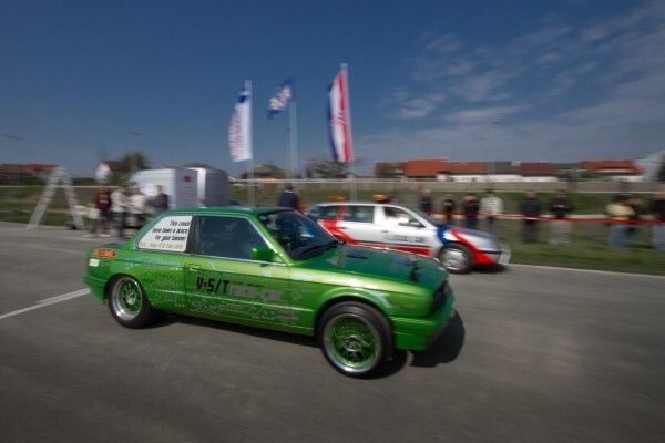 Der Rimac e-M3: der auf Elektroantrieb umgerüstete Oldtimer BMW E30 Baujahr 1984 auf Rekordfahrt (Rimac Automobili)