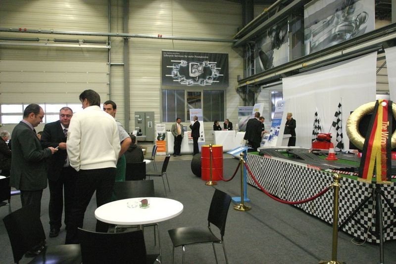 Die DMG-Gebrauchtmaschinen-Tage in Geretsried boten reichlich Gelegenheit zum „Fachsimpeln“. (Archiv: Vogel Business Media)