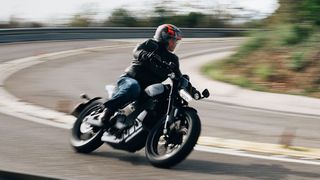 Mit der Livewire S2 Del Mar zeigt Harley-Davidson, dass Elektro-Motorräder im städtischen Umfeld durchaus ernst genommen werden müssen. (Bild: Sam Nalven)