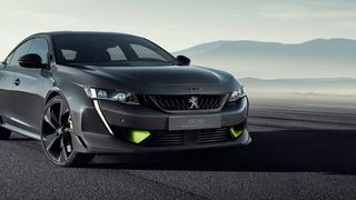 Peugeot zeigt, wie eine elektrifizierte Sportvariante des 508 aussehen könnte. Den Antrieb übernimmt ein Plug-in-Hybrid mit mehr als 400 PS.  (Peugeot)