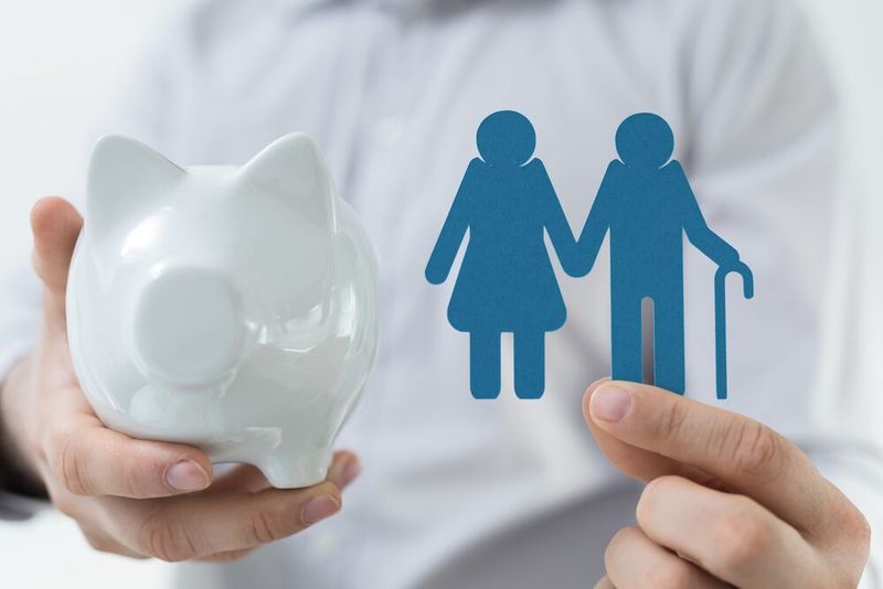 1 Arbeitnehmer sollten dafür sorgen, dass sie im Alter finanziell abgesichert sind. (©vegefox.com - stock.adobe.com)