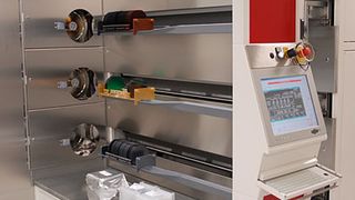 Die Solarindustrie kauft derzeit kräftig Centrotherm-Maschinen ein. Bild: Wikimedia (Archiv: Vogel Business Media)