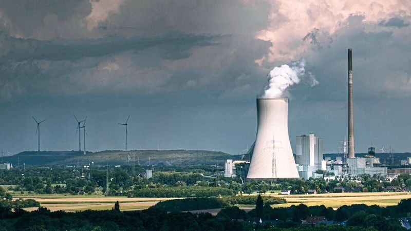 Nuclear power is controversial. However, at least in terms of CO2 emissions, it is not as harmful to the climate as coal or gas.(Image: freely licensed / Pexels)