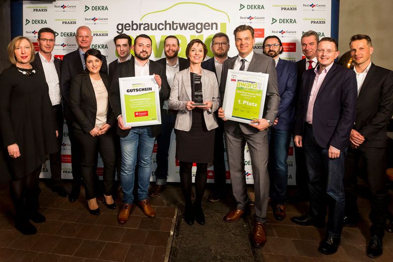 Das Team der MGS Motor Gruppe Sticht in Bayreuth hat den „Gebrauchtwagen Award 2018“ gewonnen.  (Stefan Bausewein)