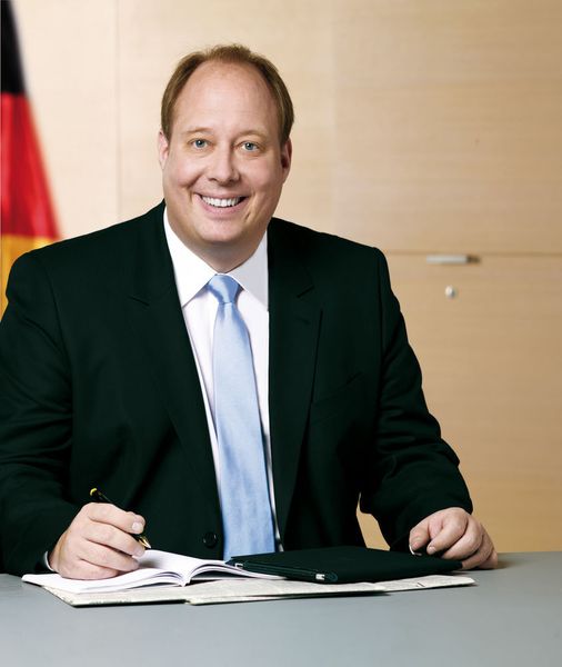 Staatsminister Professor Dr. Helge Braun sieht den Bund bei eGovernment nun am Zug (Helge Braun)