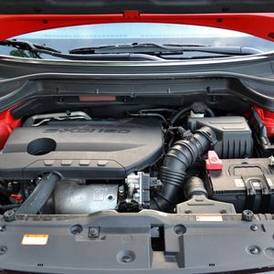 Angetrieben wurde unser Testwagen von einem 1,6-Liter-Dieselmotor mit 85 kW/115 PS. Der Motor erfüllt die Abgasnorm Euro 6.