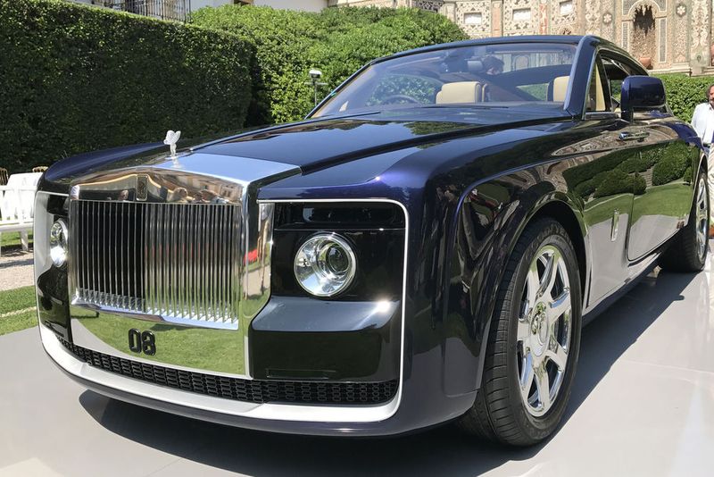 Bis auf die Motorhaube sind sämtliche Karosseriebleche in aufwendiger Handarbeit neu gefertigt worden. (Rolls-Royce)