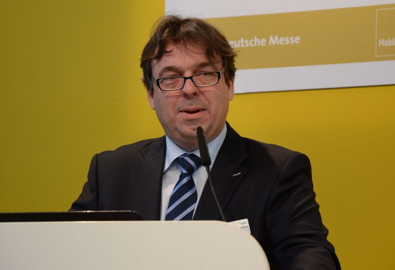 Hartmut Rauen, Mitglied der VDMA-Hauptgeschäftsführung: „Wir wollen die Arbeitsplätze der Elektromobilität in Deutschland haben.“ (Bild: Michel)