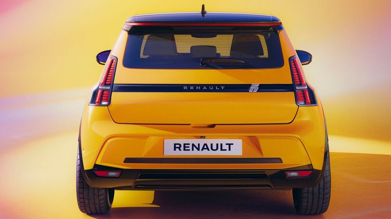 Trotz seiner Retro-Allüren kommt der Renault 5 wie ein moderner Kleinwagen daher. (Bild: Renault)