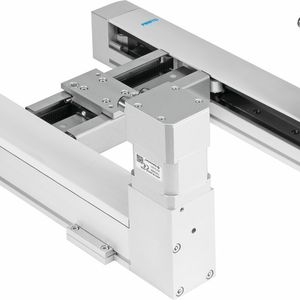 Prädestiniert für Anwendungen in der Elektronikfertigung und Kleinteilemontage: das XY-Flächenportal EXCM von Festo mit Geschwindigkeiten von bis zu 500 mm/s und Wiederhol-genauigkeiten im Bereich von ±0,05 mm.