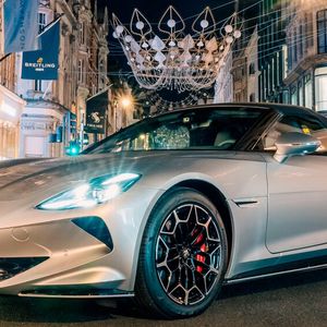 Zum Preis machte MG noch keine Angaben. Für die einmotorige Ausführung dürfte er jedoch bei gut 60.000 Euro starten.(Bild:  MG)