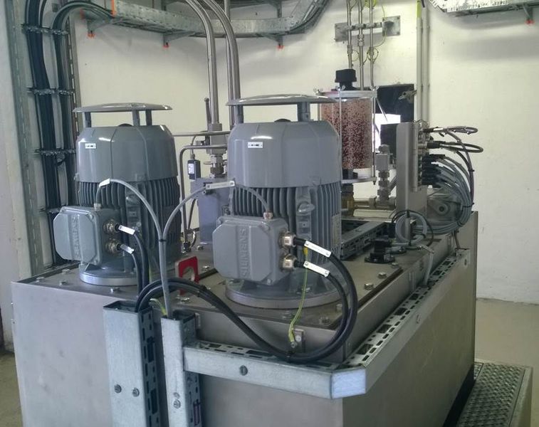 Balluff IO-Link-Master sammeln die Signale in der Hydraulik-Station ein. (Balluff)