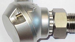 Redundanter Temperatur-Sensor für einen Messbereich von  -40 bis 110°C und für Umgebungstemperaturen von -40 bis 65°C. (Ephy-Mess)