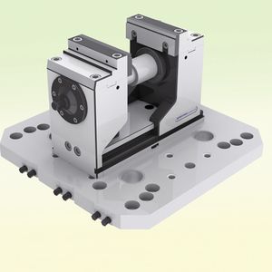 Bild 1: Auf der neuen Multifunktions-Grundplatte Gredoc NRS kann ein Fünf-Achs-Spanner vom Typ Grepos-5X 
mittig platziert werden.