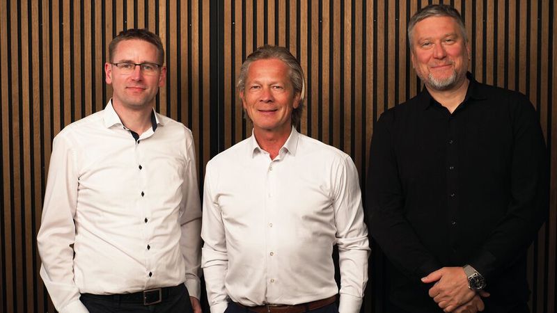 V. l.: Falk Dreßler, Geschäftsführer von Gudat Solutions, Manfred Brandner, Haupteigentümer der Stibra, und Jörg Gudat, Gründer von Gudat Solutions, wollen den Funktionsumfang der Plattform „Digitales Autohaus“ ausbauen. (Bild:  Gudat)