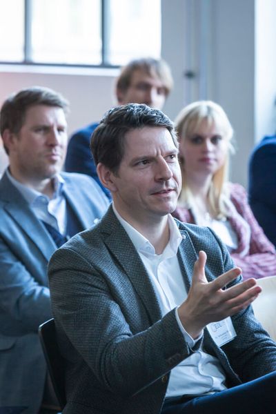 Die Teilnehmer des EDL-Circles 2019 diskutierten rege mit den Referenten. (Stefan Bausewein/»Automobil Industrie«)