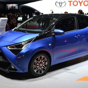 Toyota hat vor allem die Front seines Kleinwagens Aygo optisch aufgefrischt.(Bild:  Seyerlein / »kfz-betrieb«)