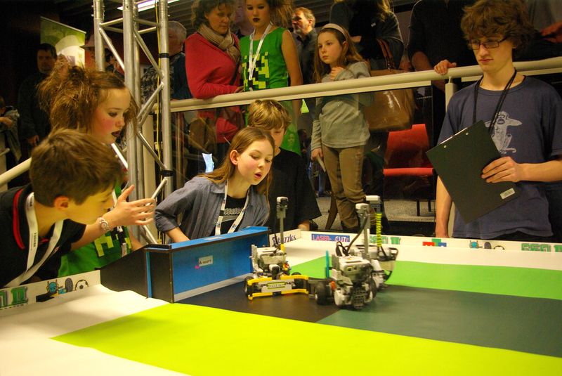 Auch andernorts sorgen die Robocup-Wettbewerbe für Spannung. (Bild: Flickr/Samuel Mann)