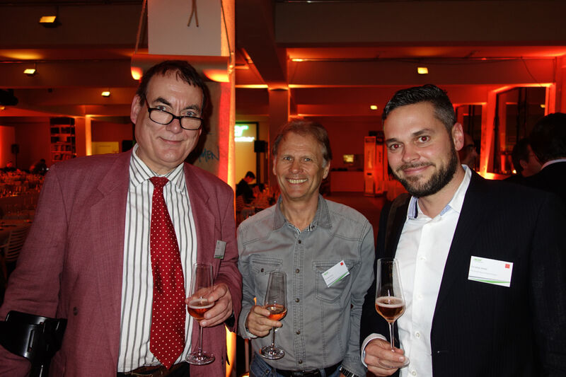 (v. l.) Uwe Mönig, SSC-IT, Thomas Knop, Computeaid UG, und Christian Bedel, Microsoft. (Bild: IT-BUSINESS)