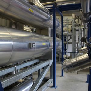 Einblicke in die neue Kohlendioxid-Produktion im Industriepark Höchst - betreiebn von der im Oktober 2012 gegründeten CO2 Betriebs-GmbH. An dem Joint Venture sind vier mittelständische deutsche Gasehersteller beteiligt: Die Westfalen aus Münster hält 50 Prozent, die weiteren Kontingente übernahmen die basi Schöberl aus Rastatt, die Sauerstoffwerk Friedrich Guttroff aus Wertheim und die Rießner-Gase aus Lichtenfels.