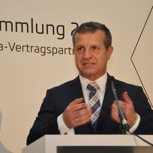 (Grimm / »kfz-betrieb«)