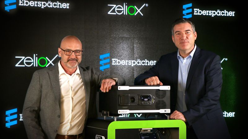 Frank Verkuijlen (Eigentümer von Zeliox) und Steffen Such (Executive Vice President von Eberspächer) gehen eine Partnerschaft ein.(Bild:  Eberspächer)