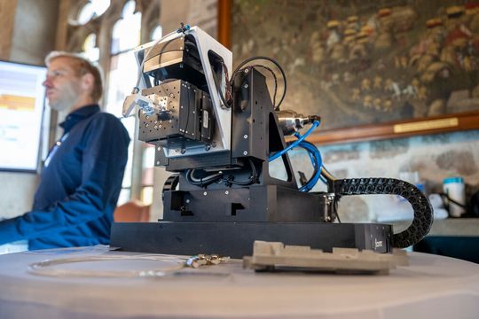 Die Möglichkeiten der Quantentechnik alltagstauglich zu machen, sie schneller einzuführen und das auch noch möglichst breitgefächert, soll ein Projekt erreichen, das aufgrund der nächsten Finanzierungsspritze in die zweite Runde gehen kann ...(Bild:  PTB)