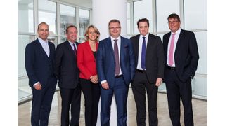 Bei den 16. Ulmer Gesprächen versammelt (v.l.): Prof. Thomas Bauernhansl (IPA), Martin Walker (Autor), Ute Brucker (ARD), Prof. Oliver Herkommer (Ingenics), Benjamin Aunkofer (DatanomiQ) und Dr. Christof Bönsch (Komet Group). (Bettina Theisinger/Ingenics)