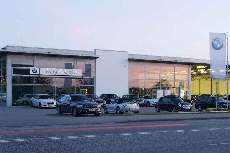 An fünf seiner sieben Standorte hat der BMW-/ und Mini-Händler May & Olde bereits einen Kooperationsvertrag mit jeweils einer Schule vor Ort geschlossen und geht mit Vorträgen und Praktika auf Mitarbeitersuche. (Foto: May & Olde)