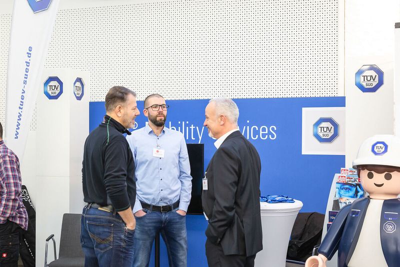 Die TÜV SÜD Mobility World liefert eine direkte Verbindung vom B2B-Kunden zu TÜV SÜD. Alle vom Kunden beauftragten Dienstleistungen und deren Ergebnisse können hier jederzeit eingesehen werden. (Stefan Bausewein)
