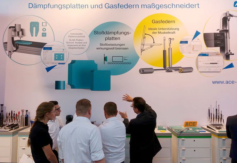 Am Messestand von ACE Stoßdämpfer erfährt der Besucher, wie er schnell zu maßgeschneiderten Dämpfungsplatten und Stoßdämpfern kommt. (Stefanie Michel)