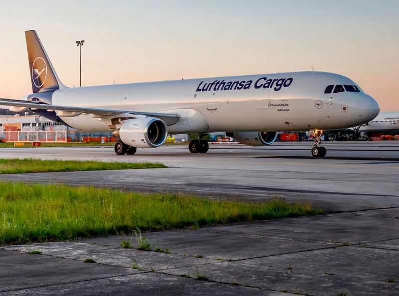 Zwei News hat die Lufthansa Cargo zu vermelden! Es gibt ab Mitte April einen neuen CEO und seit 1. April (kein Scherz!) fliegt man drei weitere intraeuropäische Ziele an. Hier erfahren Sie, wer es ist respektive welche es sind.