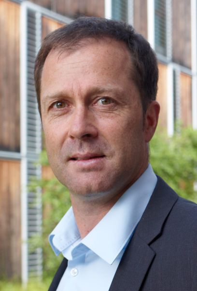 Helmut Guggenbichler, der Geschäftsführer von Augmensys beantwortet die Frage: „Wie können digitale Daten einfach, mobil mit AR-Unterstützung in den Anlagen von jedem möglichen User sinnvoll im Sinne der Datenaktualisierung und der Instandhaltung genutzt werden.“ (Bild: Puch Johannes)