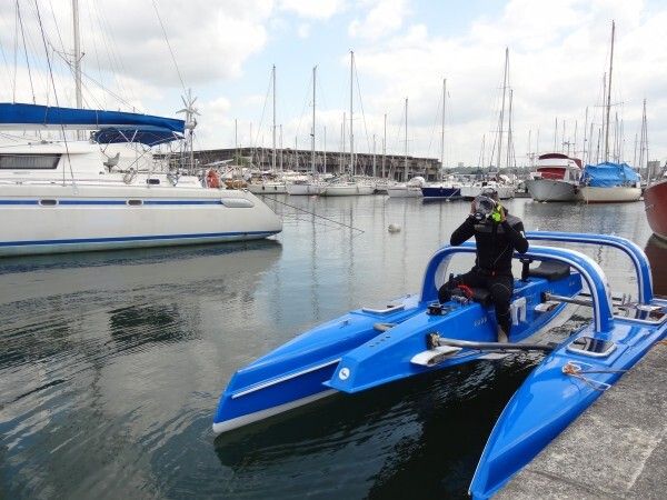 Das elektrisch betriebene Freizeit-Boot Platypus: Es verbindet die zwei Wassersportarten Bootfahren und Tauchen. (Bild: Platypus)