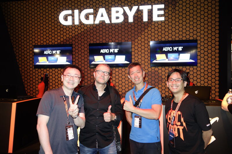 Das Gigabyte Team, (v. l.) Joseph Yu, Frank Bösser, Sinclair Hsiao und Arno Ruan. (Bild: IT-BUSINESS )