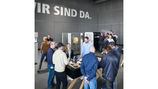 With Freeformers and 3D printers from the Tiq and Liq series (from right), Arburg Additive offers a suitable solution for practically every requirement. (Source: Arburg)