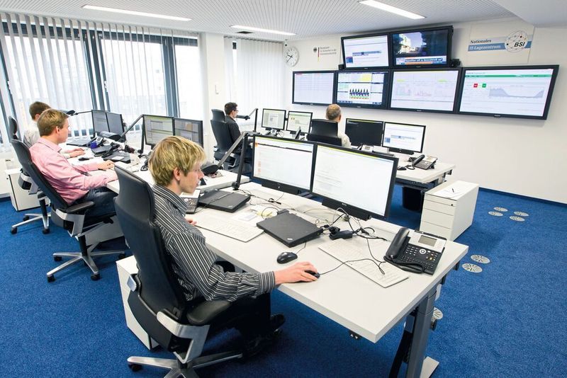 Das Nationale IT-Lagezentrum im BSI (Bundesamt für Sicherheit in der Informationstechnik)