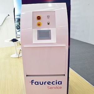 Mit diesem Gerät können Kfz-Betriebe die Partikelfilterreinigung in Eigenregie anbieten.