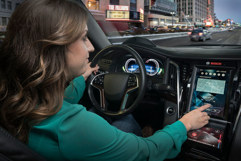 Bosch setzt auf Touchscreens mit haptischem Feedback, damit der Fahrer weniger abgelenkt wird. (Bosch)