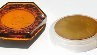 Das Leibniz-Institut für Kristallzüchtung (IKZ) bringt seine langjährige Erfahrung in der Züchtung 
von AlN-Kristallen in das Projekt ein und verfügt über eine etablierte Zwei-Zoll-Basistechnologie.  (Bild: IKZ)