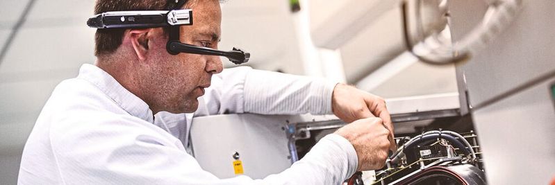 Die vernetzte Fabrik – bei Continental in Regensburg ist sie erlebbar: im Pilotprojekt Modellfabrik.(Bild:  Hans&Jung-GbR/Continental)