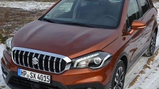 Vor allem in den höheren Ausstattungsvarianten liefert der neue SX4 S-Cross den Suzuki-Händlern viele gute Verkaufsargumente. (Michel/»kfz-betrieb«)
