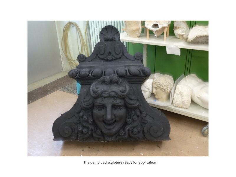 Neue Skulptur für den Faschingsbrunnen am Basler Vorplatz des Stadttheaters. (Bild: Huntsman)
