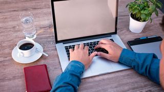 Unternehmen müssen helfen, dass sich Mitarbeiter:innen vor Social Engineering-Angriffen per E-Mail und Telefon schützen. (gemeinfrei)