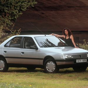 (Peugeot)
