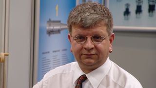 Dipl.-Ing. Jochen Engels, Konstruktions- und Entwicklungsleiter der W & F Werkzeugtechnik GmbH, Großbettlingen: „Was bisher undenkbar war, nämlich der sinnvolle Einsatz der Schrumpffuttertechnik für den Drehbereich, ist nun mit unseren Schrumpffuttern WFB-Ultra möglich.“ (Archiv: Vogel Business Media)