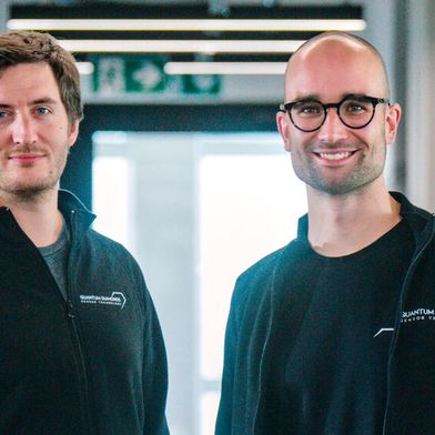 Die Gründer von QuantumDiamonds: Dr. Fleming Bruckmaier (links) und Kevin Berghoff (rechts) (Bild: Quantum Diamonds GmbH)